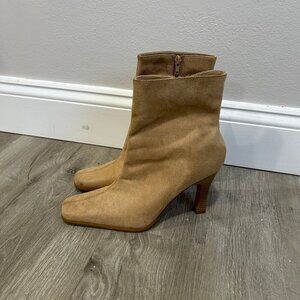 NWOB Rouge Helium Faux Suede Tan Square Toe Heel Boots Booties Women’s Size 9